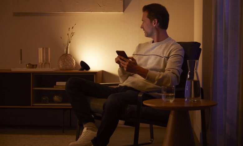 ¿Son las bombillas esenciales de Philips Hue las luces inteligentes baratas que no necesitamos? ¿Son las bombillas esenciales de Philips Hue las luces inteligentes baratas que no necesitamos?
