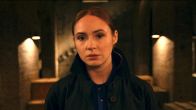 Karen Gilan apenas sacude la mentalidad roja refrescante con los recortes perfectos más singulares y estoy obsesionado