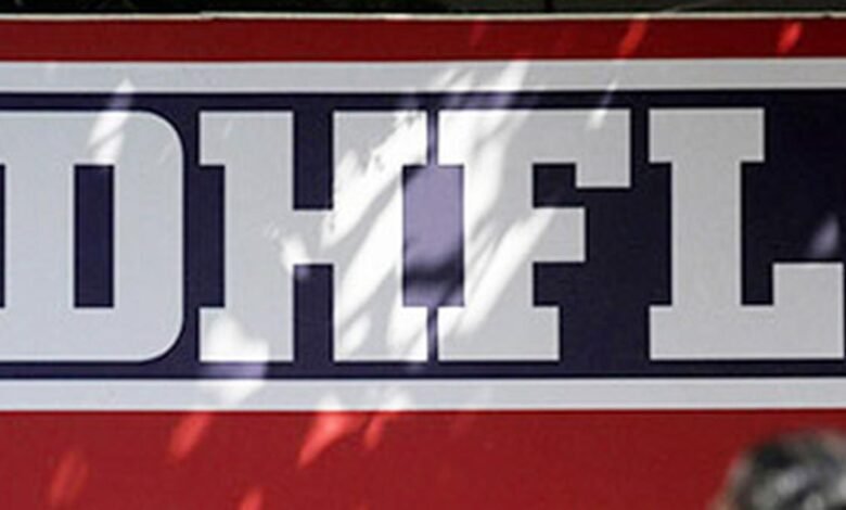 Caso DHFL: Sebi Bans Kapil, Dheeraj Wadhawan, otros 4 del mercado; Impone ₹ 120 millones de rupias Caso DHFL: Sebi Bans Kapil, Dheeraj Wadhawan, otros 4 del mercado; Impone ₹ 120 millones de rupias