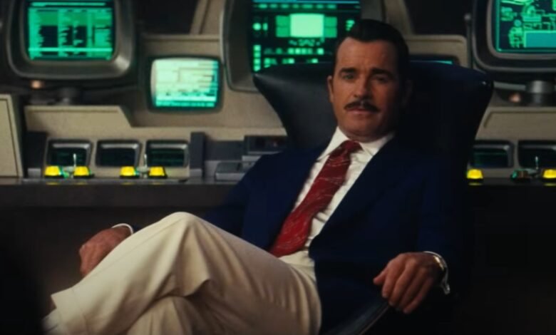 El primer trailer de la temporada 2 de Fallout me mantuvo una gran pregunta sobre su relación con el Sr. House y Walton Gogins de Justin Thex El primer trailer de la temporada 2 de Fallout me mantuvo una gran pregunta sobre su relación con el Sr. House y Walton Gogins de Justin Thex