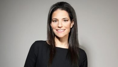 Liza Burnett se va como la cabeza de contacto con Foferman Paramount