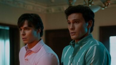 La adaptación de Eric y Lyle – Hollywood Life
