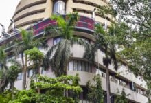 El mercado de valores disminuye en el comercio prematuro por acciones de petróleo y gas extranjeros que fluyen.