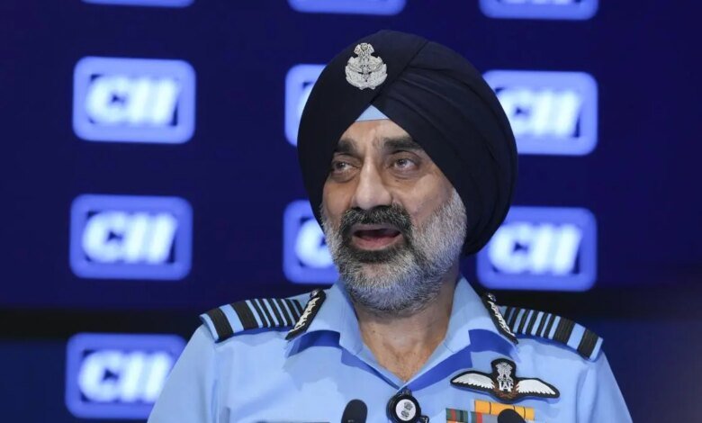 India disparó 6 aviones militares de Pakistán en mayo. El jefe de lucha de la Fuerza Aérea dijo India disparó 6 aviones militares de Pakistán en mayo. El jefe de lucha de la Fuerza Aérea dijo