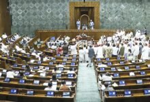 Lok Sabha aprueba dos facturas de impuestos sin debate; Rijiju golpea la oposición por las interrupciones
