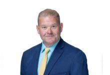 Andrew Pravlik de Pittsburgh Financial Group es un asesor financiero que vive y trabaja con estrategia, propósito y conciencia.