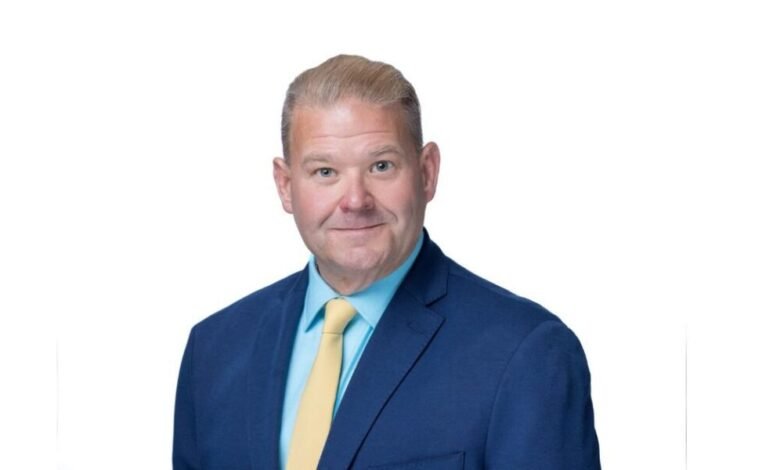 Andrew Pravlik de Pittsburgh Financial Group es un asesor financiero que vive y trabaja con estrategia, propósito y conciencia. Andrew Pravlik de Pittsburgh Financial Group es un asesor financiero que vive y trabaja con estrategia, propósito y conciencia.