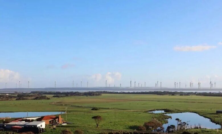 La turbina está cerrada sobre la mesa mientras la granja de turbinas eólicas de Tasmania participaba en la competencia. La turbina está cerrada sobre la mesa mientras la granja de turbinas eólicas de Tasmania participaba en la competencia.