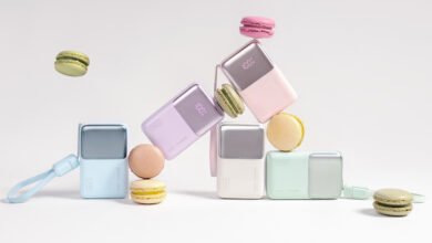 Este ladrillo de potencia de 10,000 mAh es increíblemente pequeño e impresionante de color dulce, y sí, queremos uno