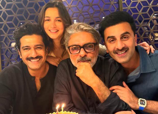 Publicado: Sanjay Leela Vansali va en todo el mundo; Love and Battle Hum Dil de Chuk Sanam 26 años después de su primera sesión extranjera: Bollywood News Publicado: Sanjay Leela Vansali va en todo el mundo; Love and Battle Hum Dil de Chuk Sanam 26 años después de su primera sesión extranjera: Bollywood News