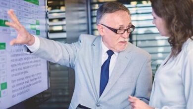 ¿De qué manera puede la integración de la tecnología mejorar la toma de decisiones durante la respuesta de crisis?