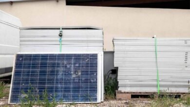 Recicla y reutilización: nuevas reglas obligadas a detener el panel solar de millones de células solares que ingresaron al desenfoque.
