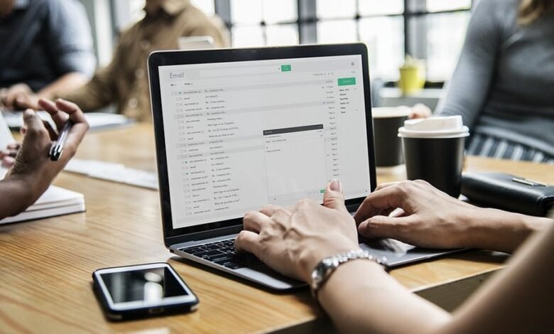 Los desarrolladores predicen que la inteligencia artificial hará la mayoría de los trabajos de marketing a medida que la dependencia de la automatización se vuelva más profunda