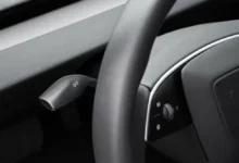 Tesla le permite comprar tallos de señal de giro (en China)