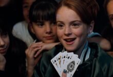 5 Lindsay Lohan muestra un símbolo (y una vez más queremos olvidar)