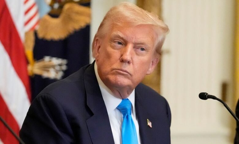 Trump dice que impondrá una tarifa del 100 por ciento a los semiconductores Trump dice que impondrá una tarifa del 100 por ciento a los semiconductores