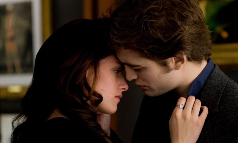 ¿Es hora de tolerar a Edward para que renuncie a Bella en “Crepúsculo: Luna Nueva”? ¿Es hora de tolerar a Edward para que renuncie a Bella en “Crepúsculo: Luna Nueva”?