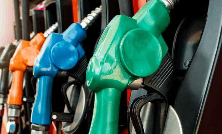 El precio de la gasolina de USA se proyecta que caiga por debajo de $ 3 en 2026