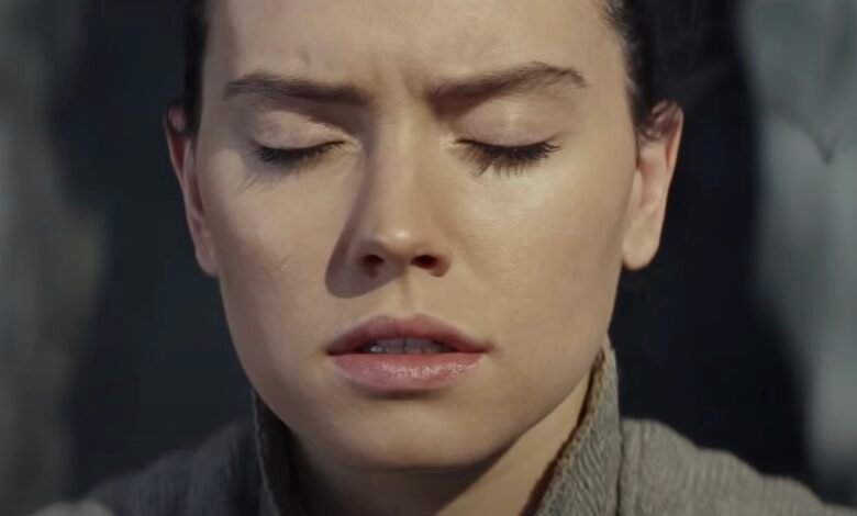 Antes de que regrese el regreso de Star Wars de Daisy Ridley, soy jazz sobre cómo aprender más sobre lo que le sucedió a Rey después del último JD Antes de que regrese el regreso de Star Wars de Daisy Ridley, soy jazz sobre cómo aprender más sobre lo que le sucedió a Rey después del último JD