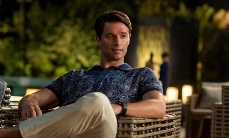 Patrick Schwarzenegger reveló cómo Parker Pace la ayudó a desarrollar su personaje de Padma blanco y, por supuesto, estuvo involucrado en sus genitales Patrick Schwarzenegger reveló cómo Parker Pace la ayudó a desarrollar su personaje de Padma blanco y, por supuesto, estuvo involucrado en sus genitales