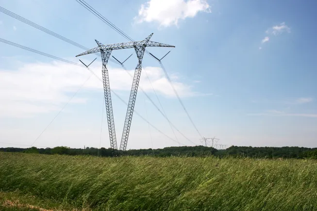 Otros reguladores de Illinois piden que FERC cancele el impulso para que American impulse para tener el derecho de crear $ 1.9B en el proyecto MISO. Otros reguladores de Illinois piden que FERC cancele el impulso para que American impulse para tener el derecho de crear $ 1.9B en el proyecto MISO.