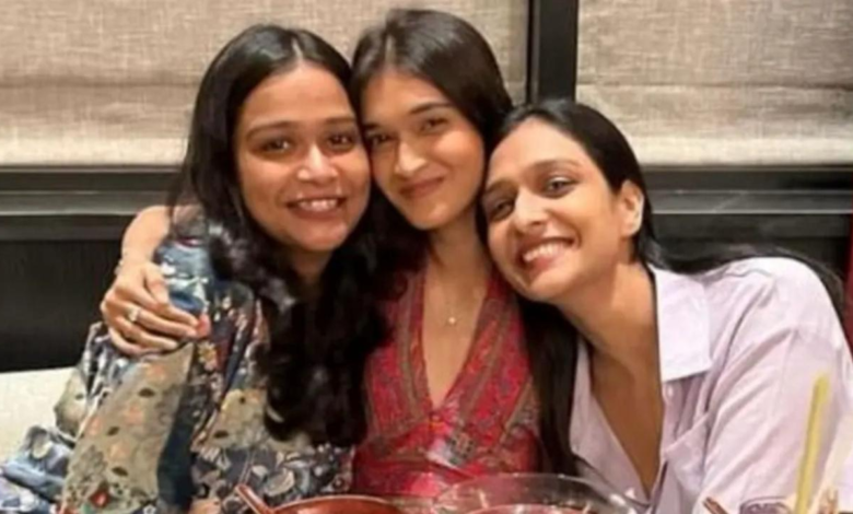 Día de la amistad 2025 Exclusivo: con sus hermanas en su BFF Bond W Shabwaria Khare Día de la amistad 2025 Exclusivo: con sus hermanas en su BFF Bond W Shabwaria Khare