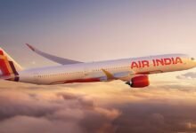 Los aviones indios de aviones que estuvieron atados al interior regresaron al aeropuerto de Nueva Delhi después de indicar el incendio en el motor. Aterrizar de manera segura