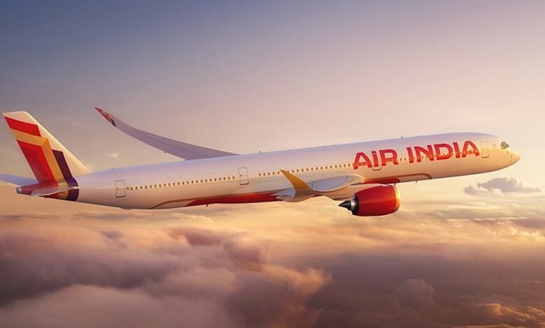 Los aviones indios de aviones que estuvieron atados al interior regresaron al aeropuerto de Nueva Delhi después de indicar el incendio en el motor. Aterrizar de manera segura Los aviones indios de aviones que estuvieron atados al interior regresaron al aeropuerto de Nueva Delhi después de indicar el incendio en el motor. Aterrizar de manera segura