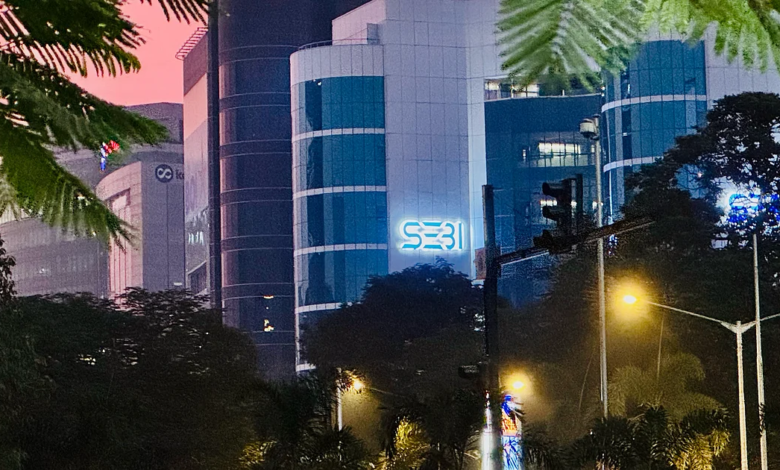 SEBI obtiene tres directores ejecutivos SEBI obtiene tres directores ejecutivos