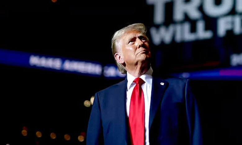 Donald Trump ordenó la posición de un submarino nuclear cerca de la plaza rusa. Donald Trump ordenó la posición de un submarino nuclear cerca de la plaza rusa.