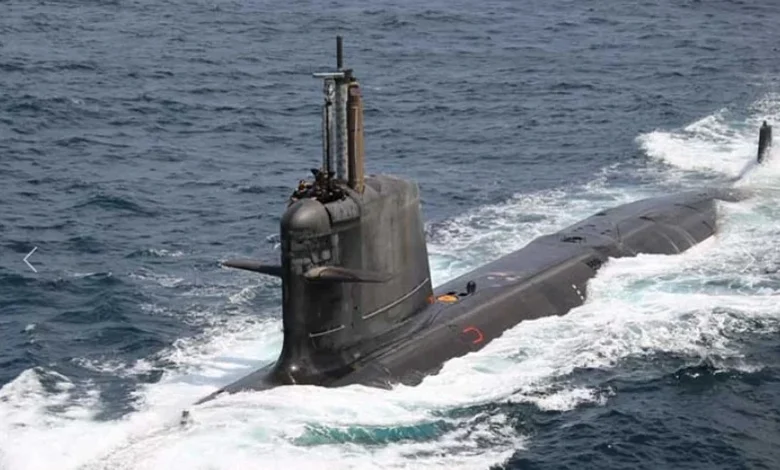 Los constructores navales de Mazagon Dock fueron promovidos cuando el gobierno ingresó a las negociaciones para submarino. Los constructores navales de Mazagon Dock fueron promovidos cuando el gobierno ingresó a las negociaciones para submarino.