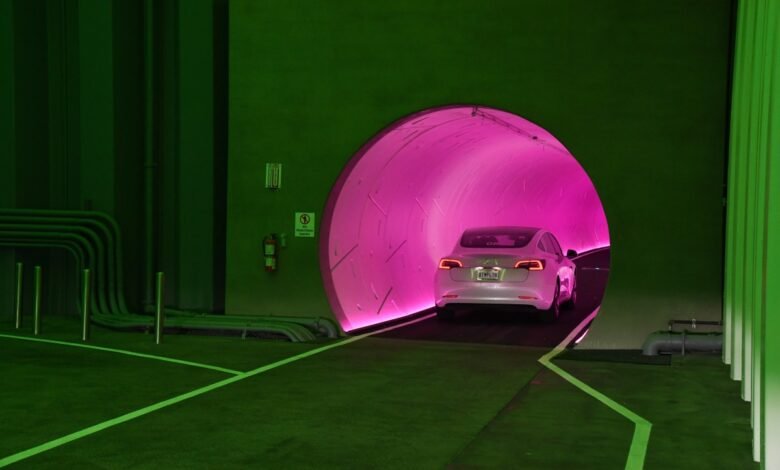 The Boring Company finalmente está probando el ‘conductor completo’ de Tesla en sus túneles de Las Vegas The Boring Company finalmente está probando el ‘conductor completo’ de Tesla en sus túneles de Las Vegas