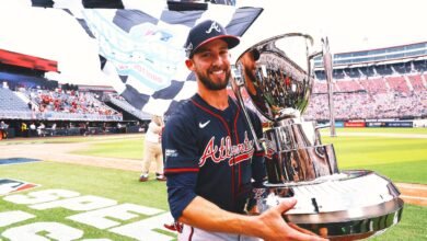 Eli White llega a 2 horas para ayudar a los Bravos a vencer a los rojos en MLB Speedway Classic en Bristol