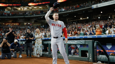 Alex Bregman Homers, se ovía de pie en Houston regresa, pero los Astros retienen el rally de los Medias Rojas para una gran victoria