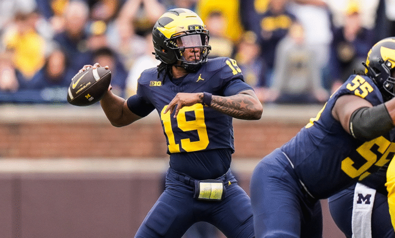 Bryce Underwood se llamará Michigan QB: el estudiante de primer año es muy apreciado para liderar a Wolverines en la temporada 2025. Bryce Underwood se llamará Michigan QB: el estudiante de primer año es muy apreciado para liderar a Wolverines en la temporada 2025.
