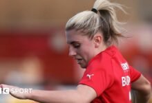 Kelsie Burrows: Cliftonville quiere que IFA considere el proceso después de que el capitán de los Rojos tenga prohibido caer.
