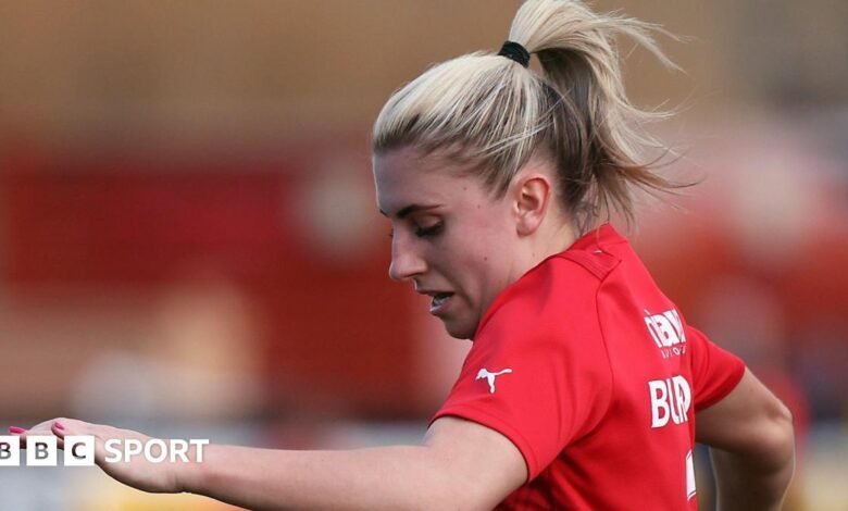 Kelsie Burrows: Cliftonville quiere que IFA considere el proceso después de que el capitán de los Rojos tenga prohibido caer.