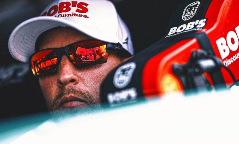 Sequía de Denny: ¿Es este el año en que Hamlin ganó el título de NASCAR difícil de comprender? Sequía de Denny: ¿Es este el año en que Hamlin ganó el título de NASCAR difícil de comprender?