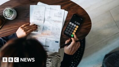 Lo que significa las tasas de interés para las hipotecas, las pensiones y los ahorros
