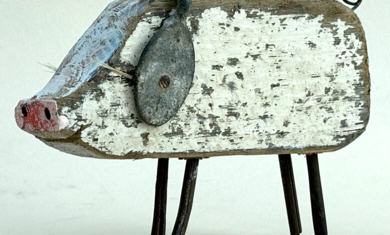 Las criaturas enérgicas de Kirsty Elson dan nueva vida a la madera de deriva desgastada – Colosal