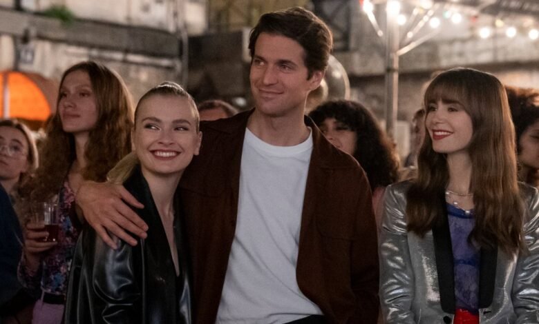 Emily Rajat Emily de Camil Rajat ha sido explicada antes de la temporada 5 de París Emily Rajat Emily de Camil Rajat ha sido explicada antes de la temporada 5 de París