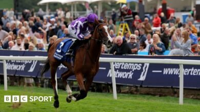Yorkshire Oaks: Minnie Hauk ha terminado. Oaks Treble con victoria en York.