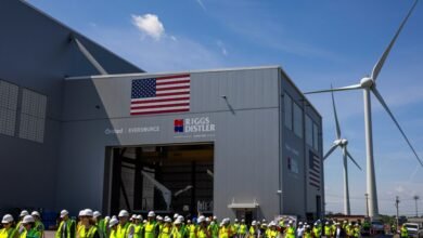 Trump le dice al principal proyecto de viento costero que detenga la construcción antes de llegar a la línea de meta.