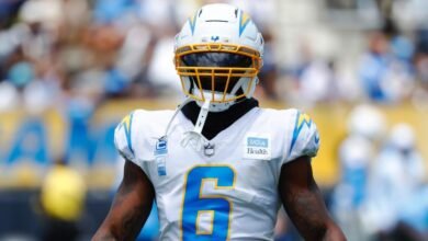 Los Chargers Denzel Perryman fueron liberados de ser detenidos con un costo de arma reducido como se informó.