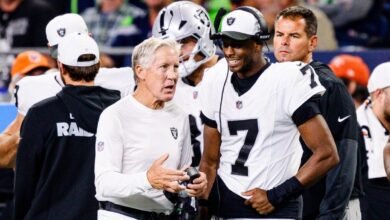 Por qué el entrenador de los Raiders, Pete Carroll, defendió a Geno Smith después de que QB se desplomó de los Seahawks Fan