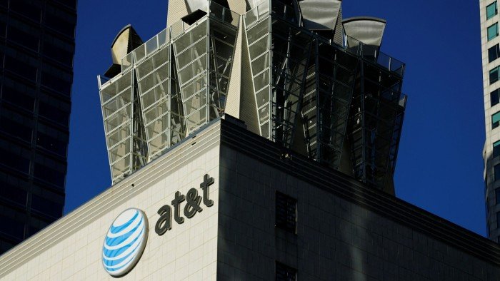 El regreso de AT&T a los tratos se parece a la llamada correcta