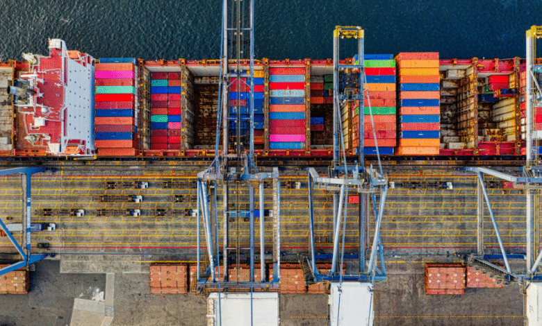 Trump amenaza el 100% de las tarifas sobre las importaciones de chips de EE. UU.