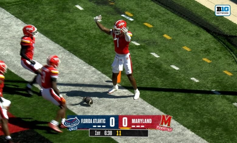 Daniel Wingate Wingate de Maryland devuelve 20 yardas para un touchdown vs. Florida Atlantic Daniel Wingate Wingate de Maryland devuelve 20 yardas para un touchdown vs. Florida Atlantic