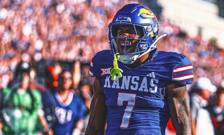 Kansas brilló en la victoria en comparación con el estado de Fresno cuando Jayhawks abrió el estadio de $ 450 millones para ser reconstruido. Kansas brilló en la victoria en comparación con el estado de Fresno cuando Jayhawks abrió el estadio de $ 450 millones para ser reconstruido.