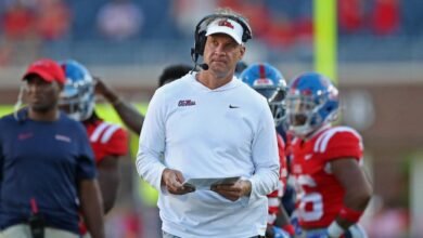 Probabilidades del fútbol universitario: Ole Miss, Illinois tiene la oportunidad ya que se subestiman las amenazas de campeonato